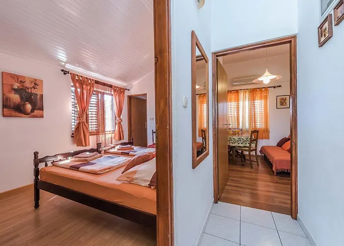 Appartamento Eva Sukošan